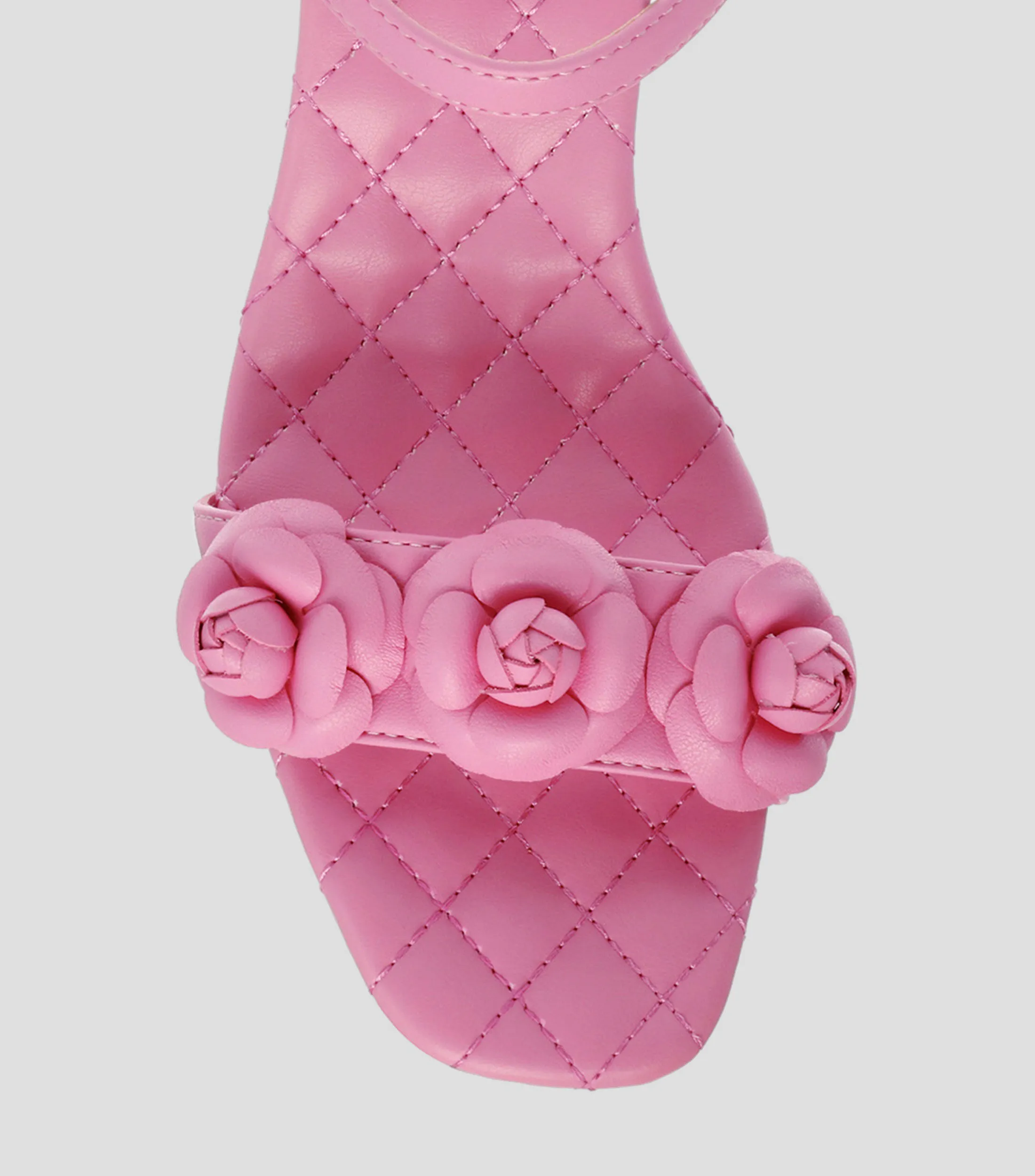 Anne Klein Sandalias de tacón bajo ancho con flores Mujer