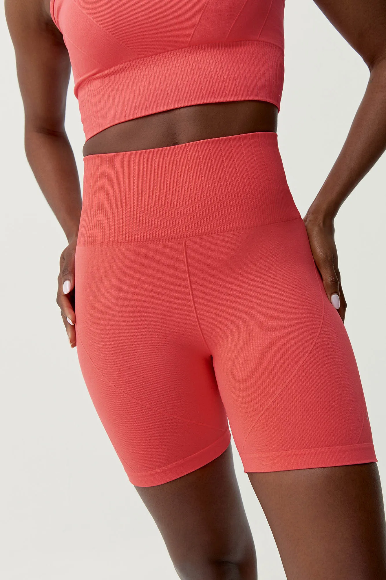 Born Living Yoga Short Dana Coral Bright