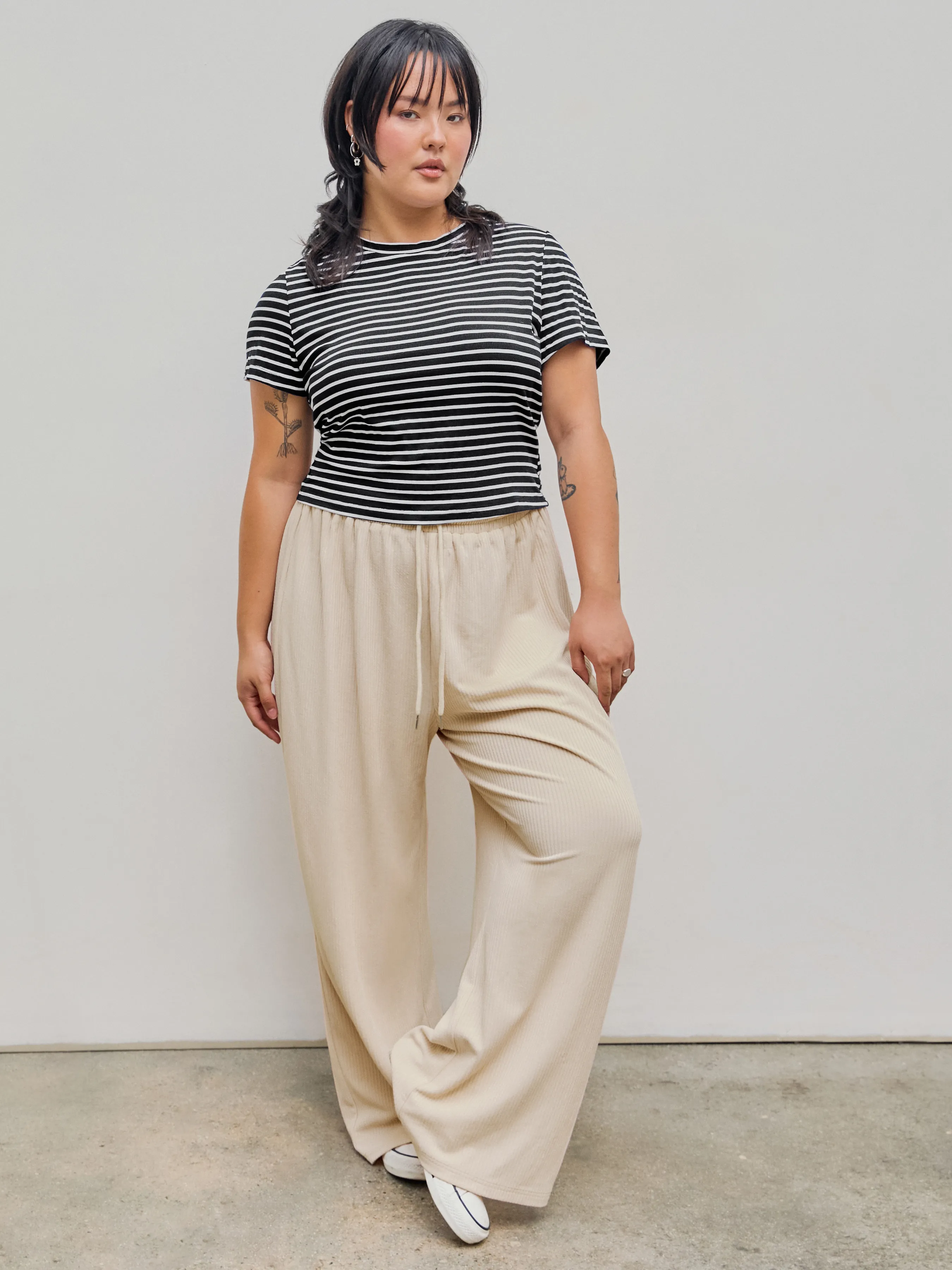  Camiseta de Rayas con Cuello Redondo y Manga Corta Curvy
