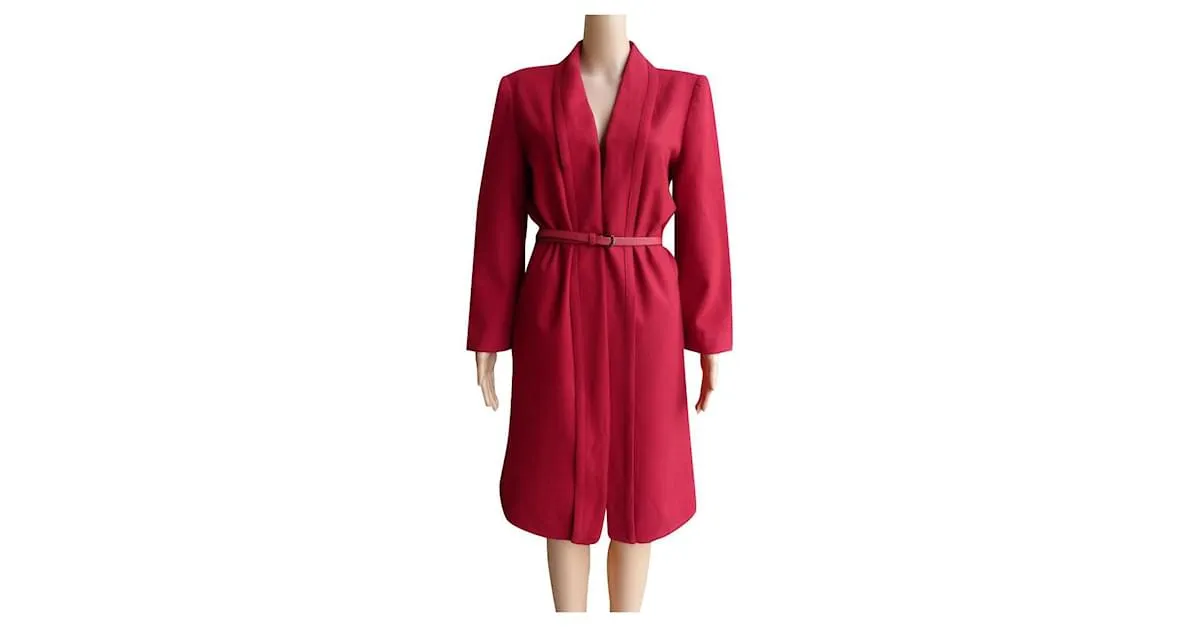 Jean Louis Scherrer Abrigos, Ropa de calle Roja 