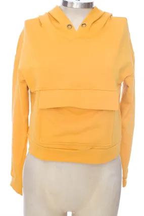 Sweater color Amarillo - Closeando