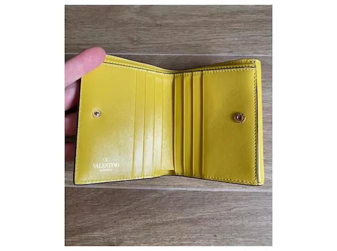 Valentino Cartera Vlogo Amarillo 